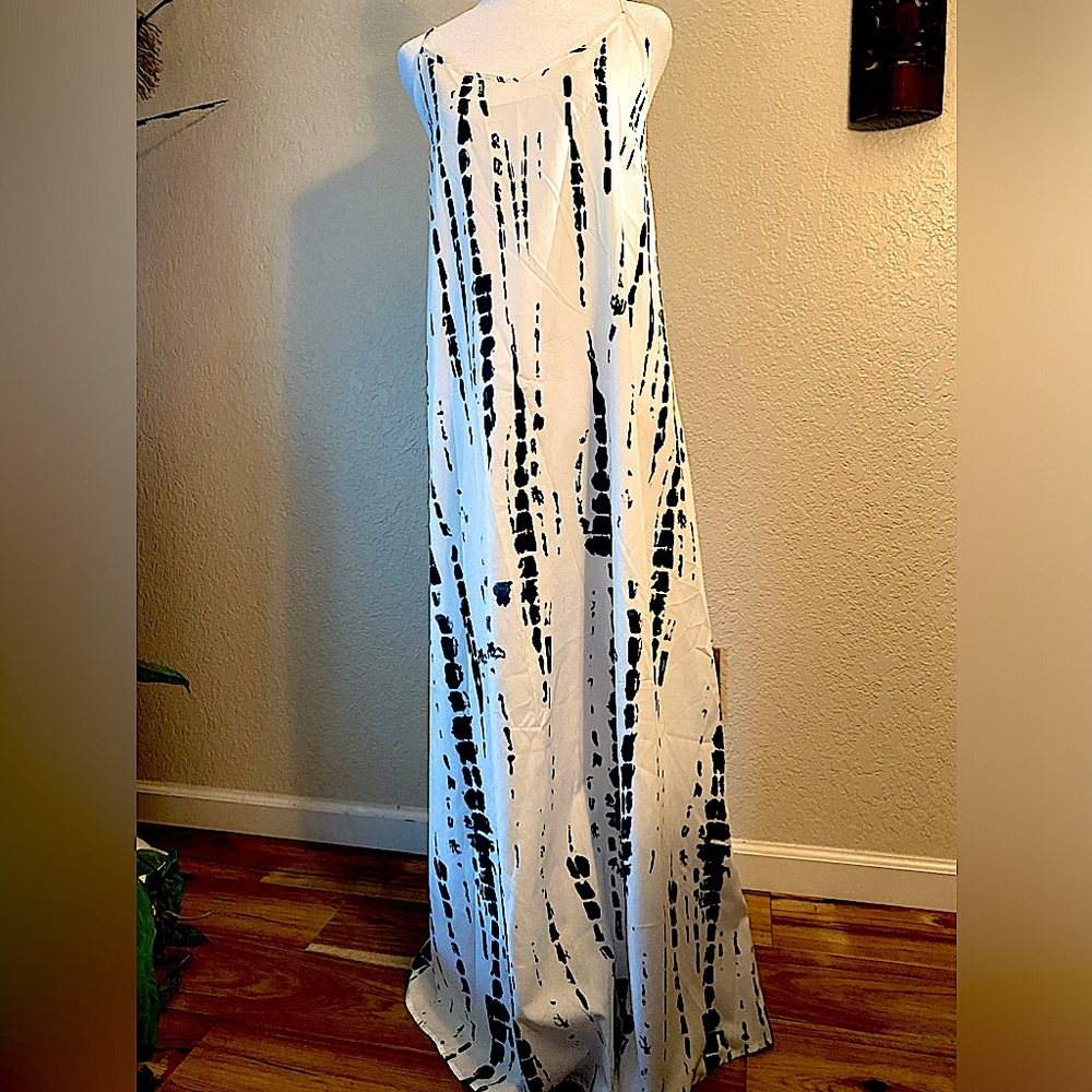 Long Blue Tye-Dye Maxi Dress